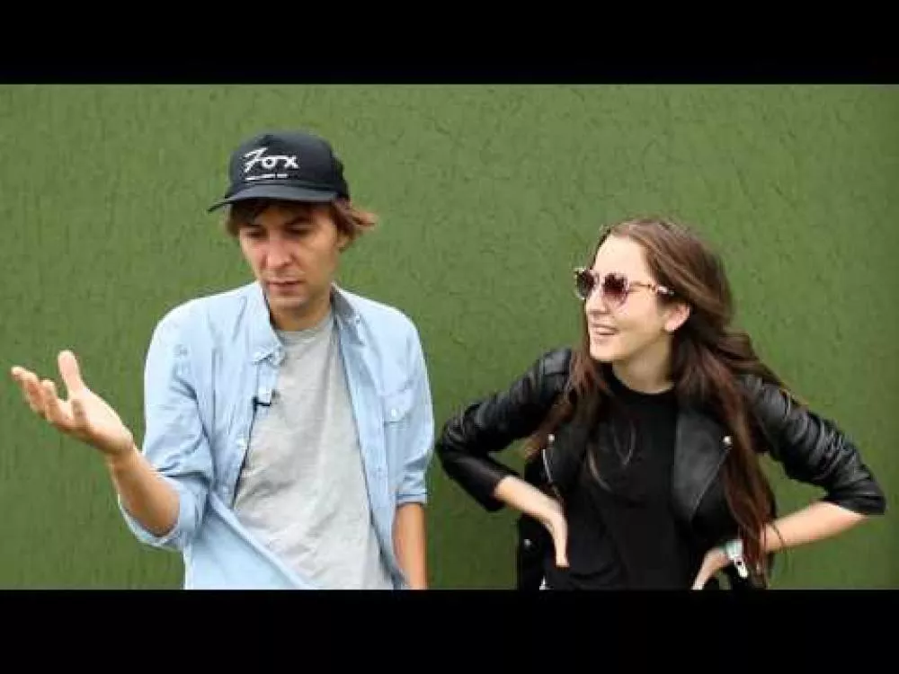 Illustration pour Cours de français au Leeds Festival avec Phoenix