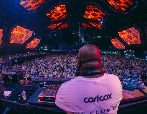 Illustration pour A voir&nbsp;: le tout dernier set de la résidence de Carl Cox au Space Ibiza