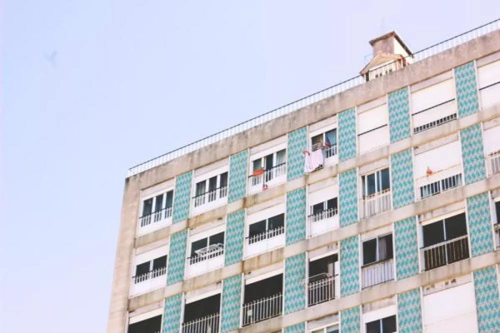 Illustration pour Une ville, une mixtape&nbsp;: iZem nous parle de Lisbonne en musique