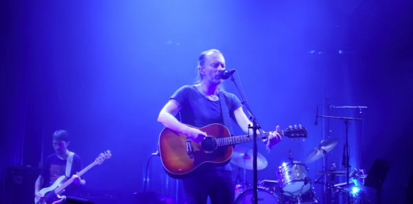 Illustration pour Radiohead a rejoué « The Bends » et « Fake Plastic Trees »