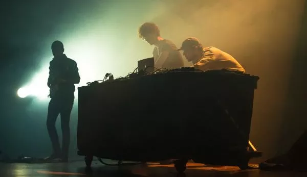 Illustration pour En direct des curiosités du Bikini à Toulouse avec Else, Møme, Papooz et Samba De La Muerte