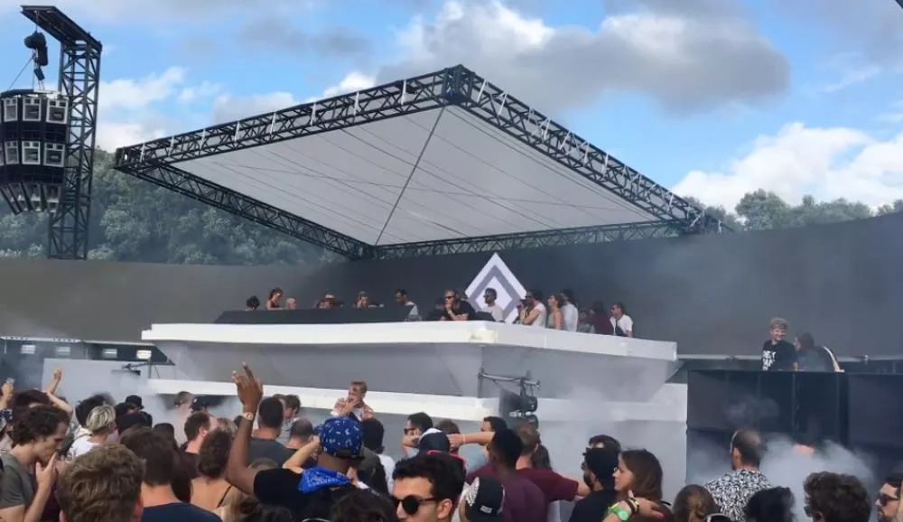 Illustration pour « Araya » de Fatima Yamaha est enfin sorti