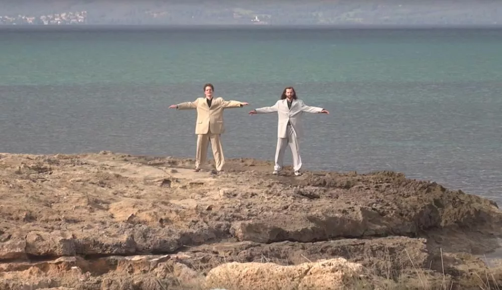 Illustration pour James Darle de Salut c&rsquo;est cool a sorti un morceau en solo