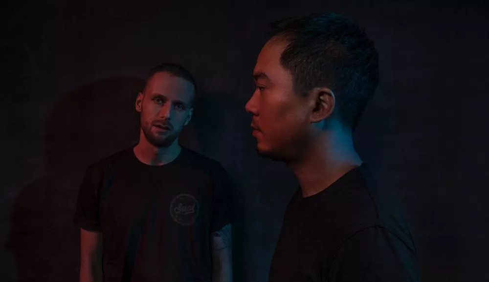 Illustration pour Exclu&nbsp;: un peu de soleil avec le remix de « Silent Viewer » par Chopstick &#038; Johnjon