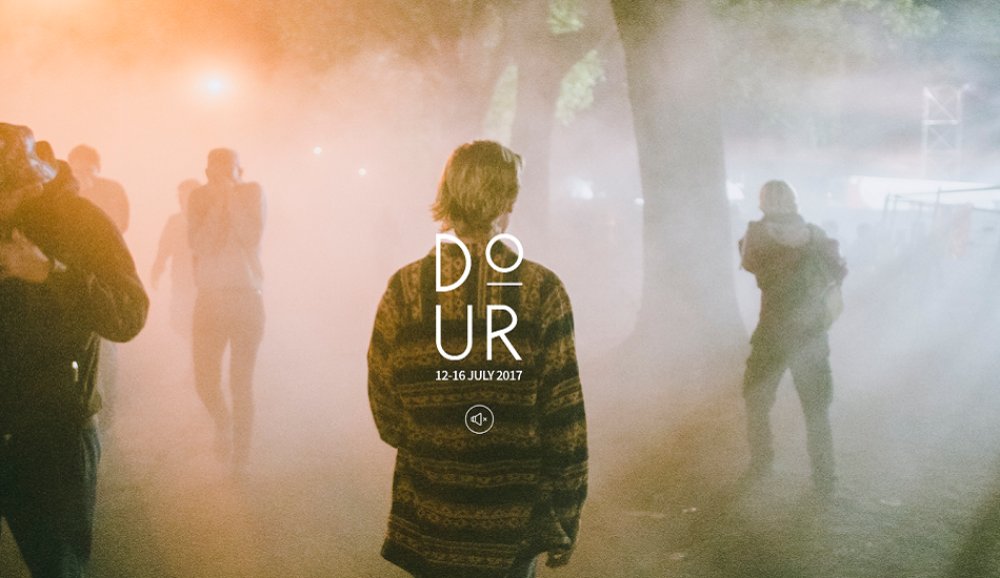 Illustration pour Dour ne s&rsquo;arrête plus et annonce 35 nouveaux noms