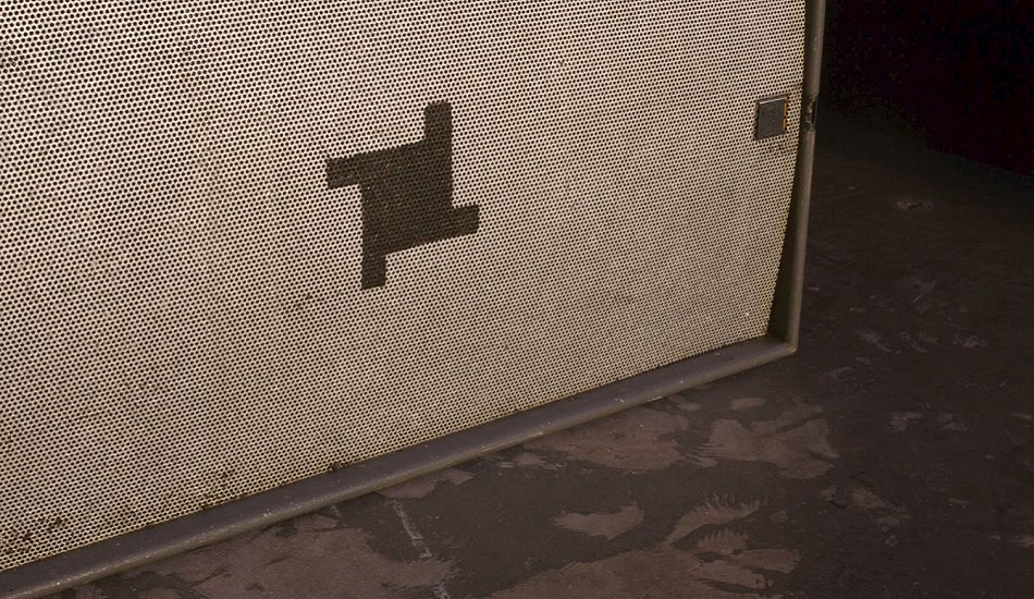 Illustration pour Un système son de Fabric mis en vente sur Ebay