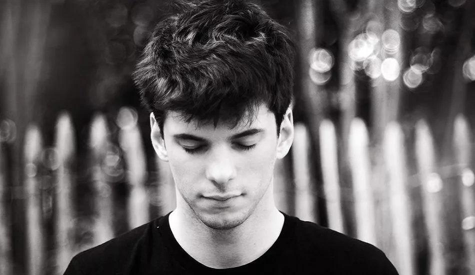 Illustration pour Fakear a remixé « Burning Bridges » de Patrice