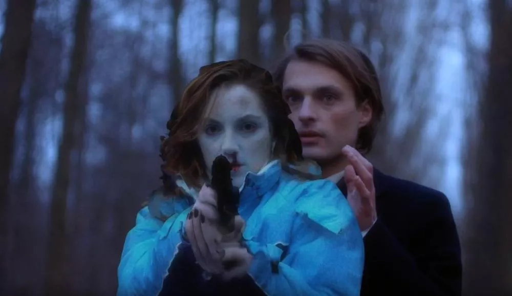 Illustration pour Frànçois &#038; The Atlas Mountain offre un clip en mode Twin Peaks à « Âpres Après »