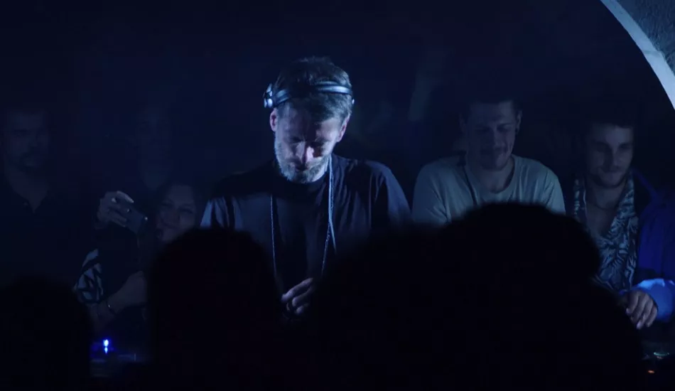 Illustration pour manu4