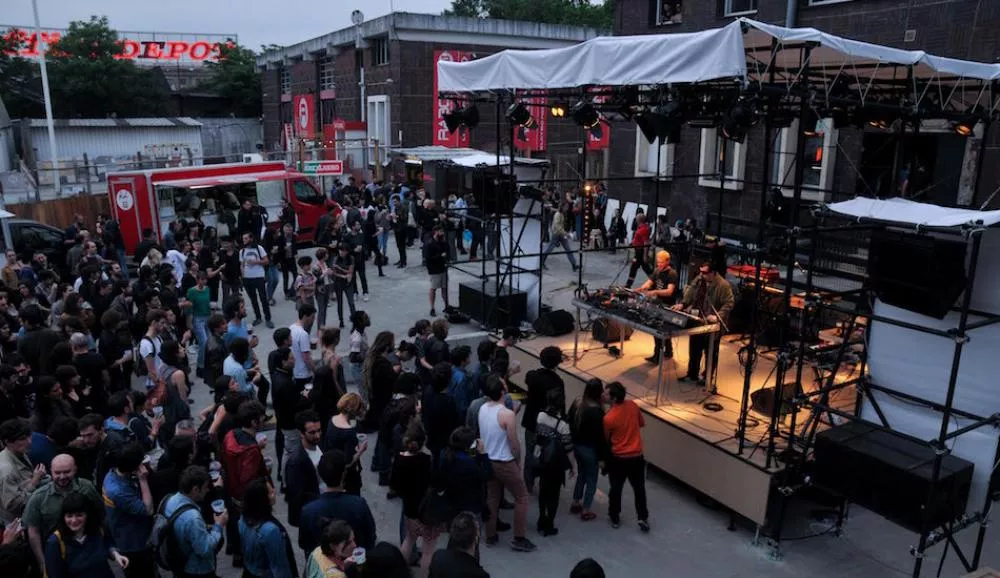 Illustration pour La Station réouvre ses portes ce soir à 20 heures
