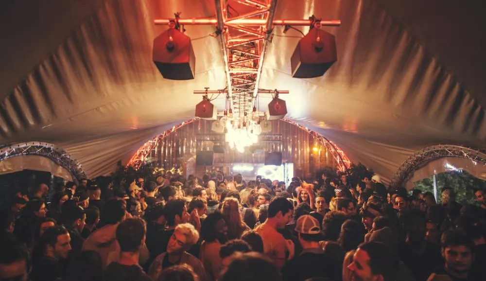 Illustration pour Et les dix meilleurs clubs de Paris sont …