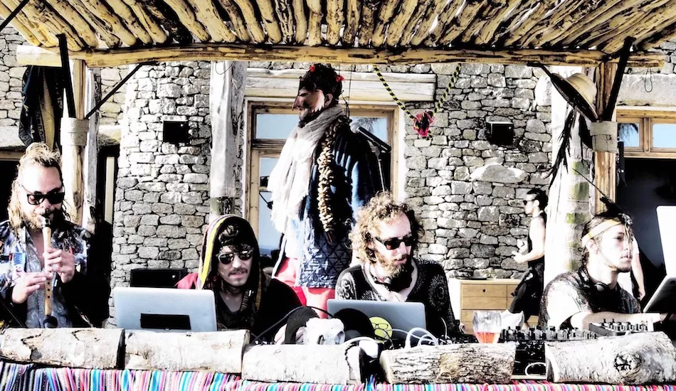 Illustration pour Exclu&nbsp;: « Haunted House » de Feathered Sun, la force du collectif