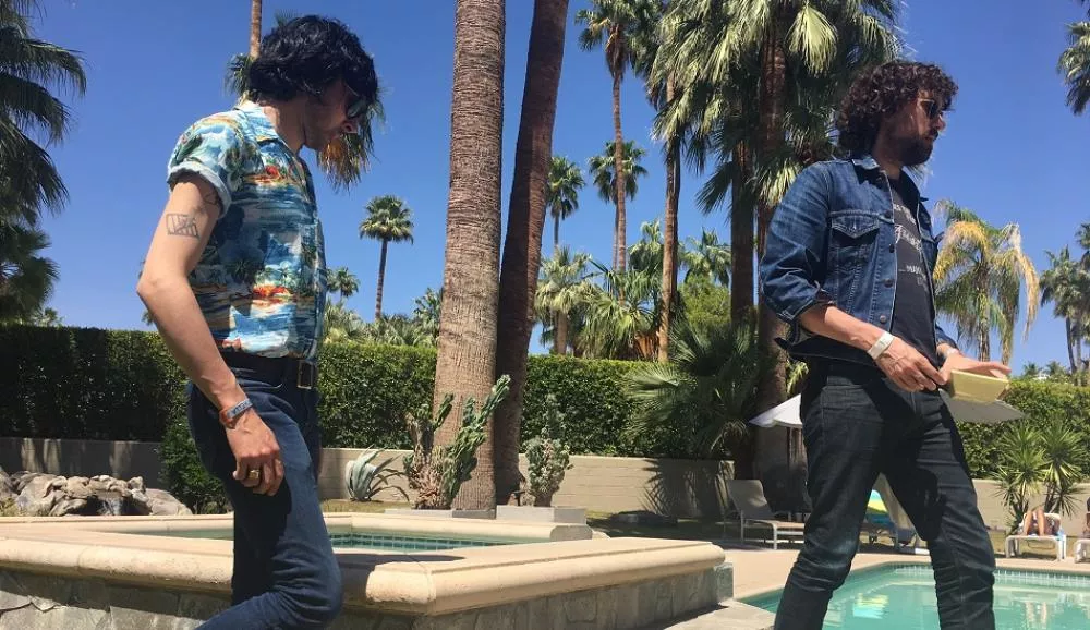 Illustration pour On a posé quelques questions à Justice avant leur passage à Coachella