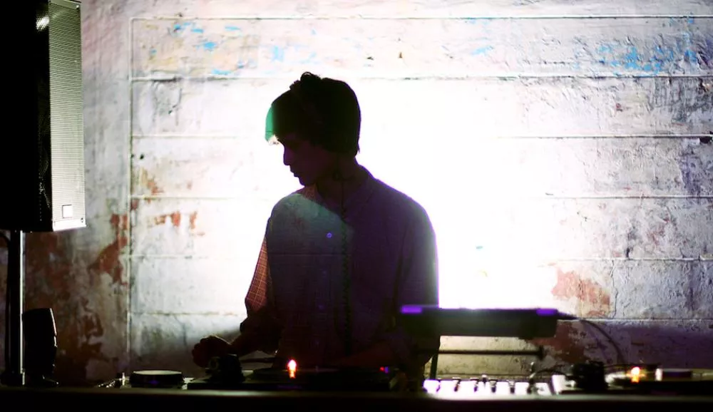 Illustration pour Objekt s&rsquo;est occupé du dernier podcast Dekmantel