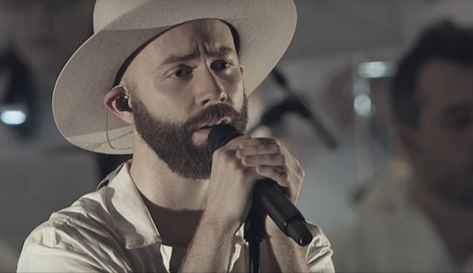 Illustration pour Un inédit de Woodkid, accompagné de Son Lux et d&rsquo;un orchestre, vient de sortir !