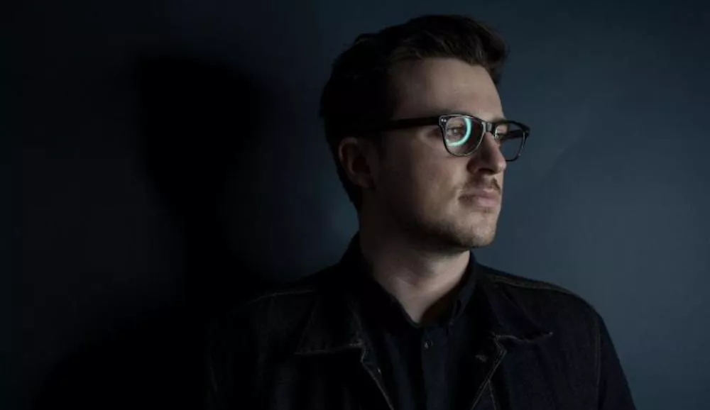 Illustration pour Exclu&nbsp;: « Silver Suitcase », le nouveau morceau de Lemmy Ashton qui nous donne une furieuse envie de danser