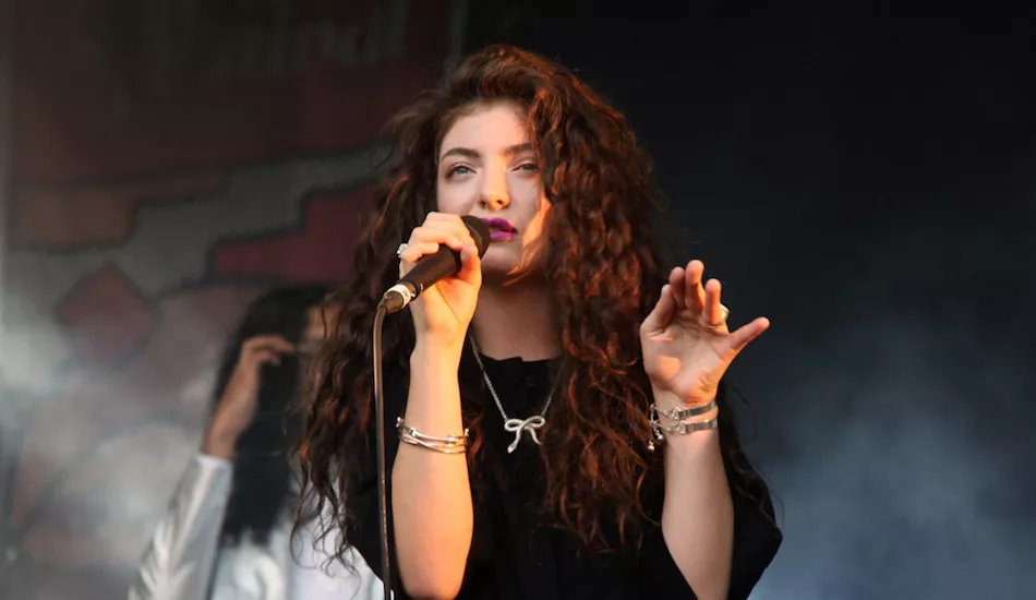 Illustration pour Chromeo remixe Lorde&#8230; et on s&rsquo;en serait bien passé.