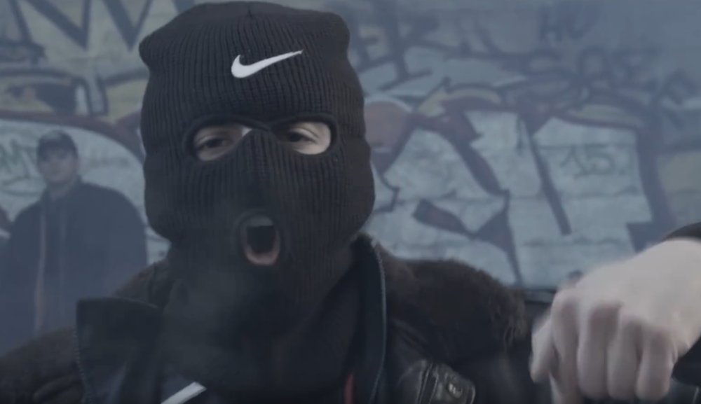 Illustration pour Contrefaçon dévoile un nouveau clip et souhaite violemment une bonne fête à toutes les mamans