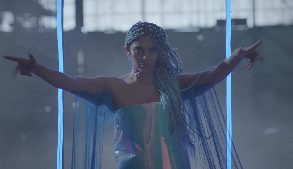 Illustration pour SÔNGE sort un clip pour son morceau « I Come From Pain »