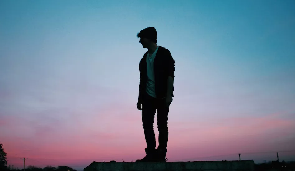 Illustration pour Exclu&nbsp;: « Peaks », l&rsquo;EP aux beats aériens de Woodwire