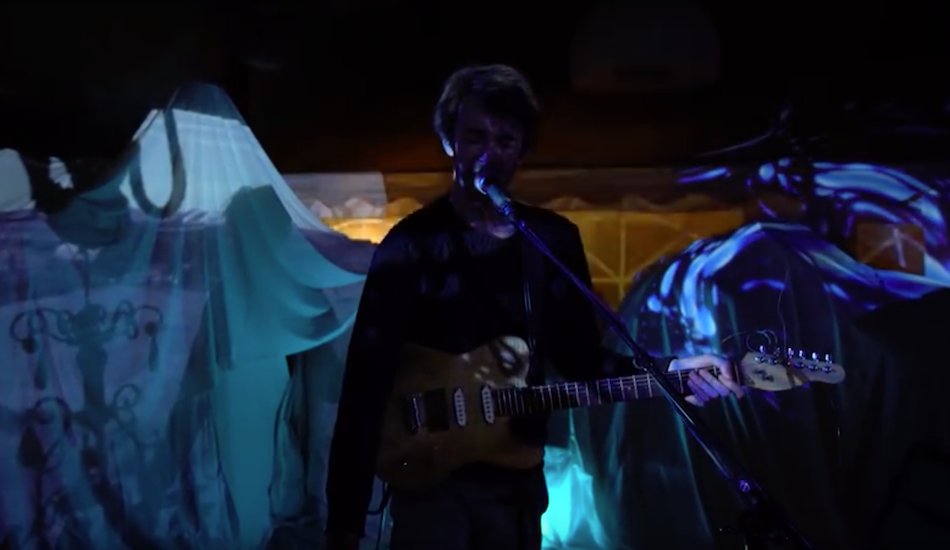 Illustration pour Coup de pouce&nbsp;: NIGHT NIGHT