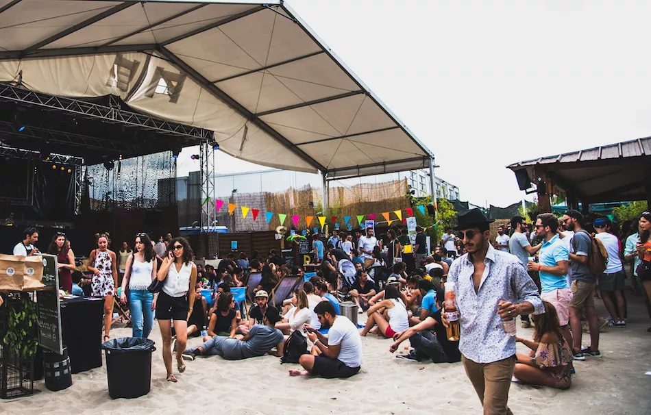 Illustration pour LaPlage de Glazart ouvre ce soir et c&rsquo;est gratuit !