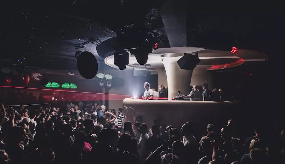 Illustration pour Pachá Barcelona Off Week&nbsp;: cinq jours de clubbing avec Agoria, Sven Väth ou Kenny Larkin