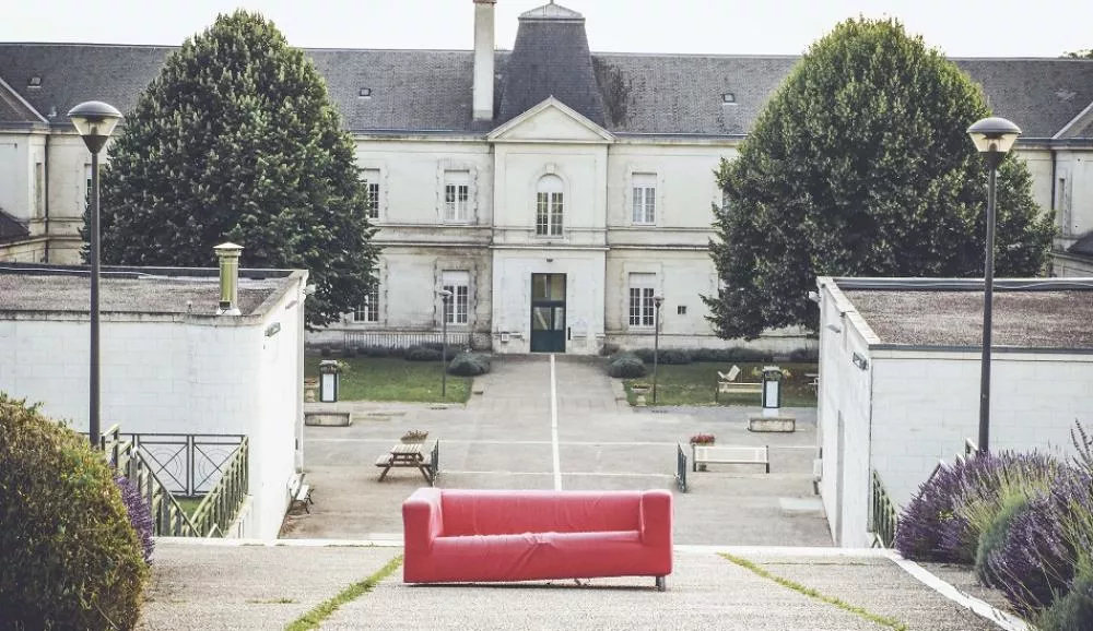 Illustration pour Angoulême&nbsp;: deux jours de musique électronique et de solidarité au festival Les InsolAntes