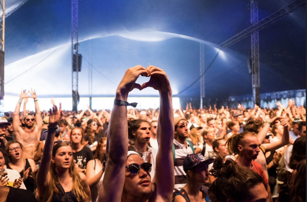 Illustration pour dour9