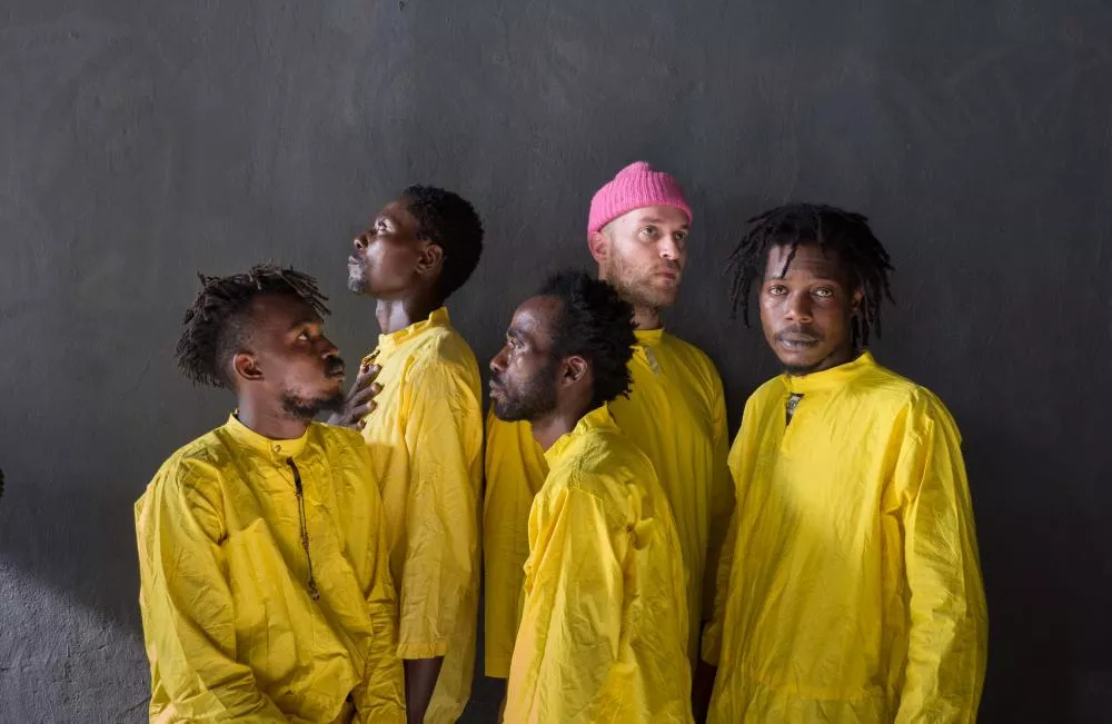 Illustration pour KOKOKO! Electro-débrouille à Kinshasa