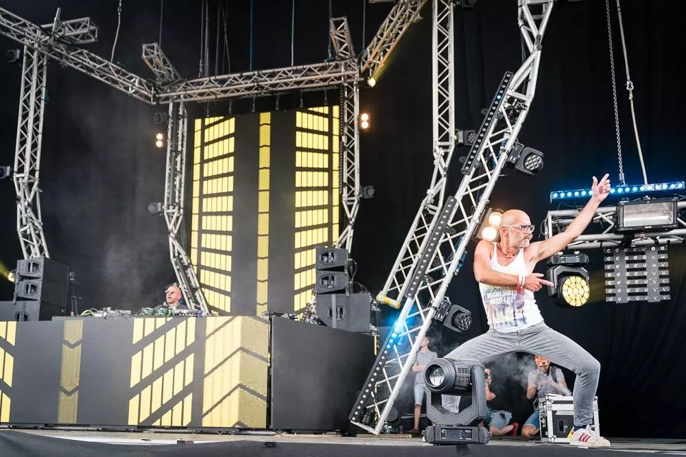 Illustration pour sven