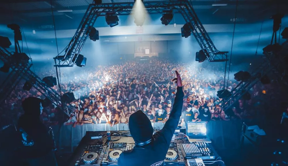 Illustration pour Montpellier&nbsp;: neuf heures de hardmusic dans un Zénith