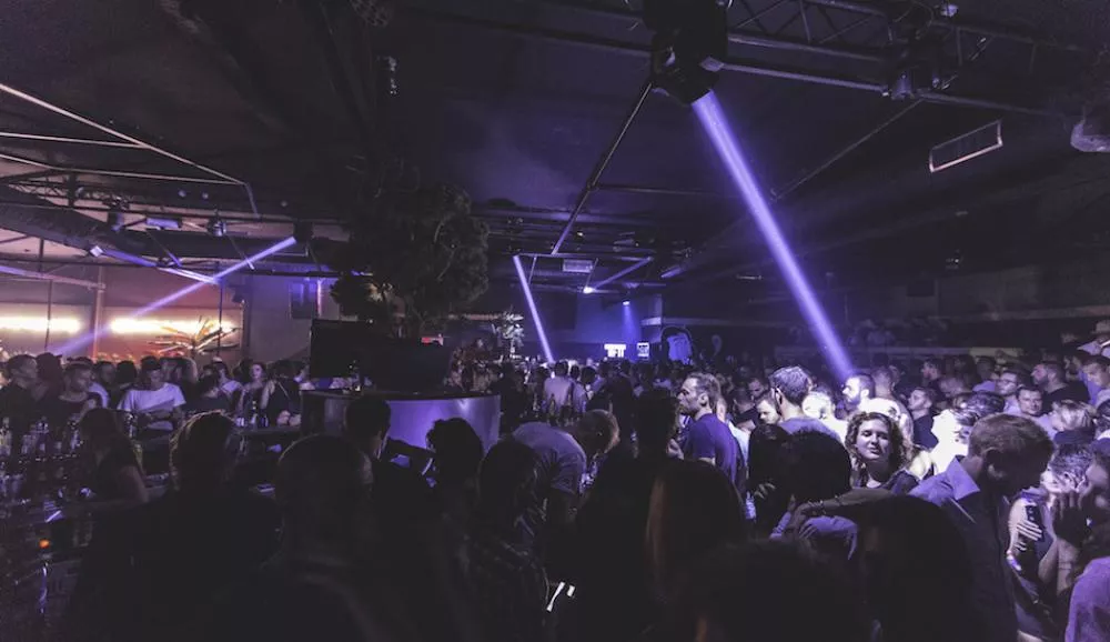 Illustration pour Le club montpelliérain La Villa Rouge fermera ses portes ce week-end