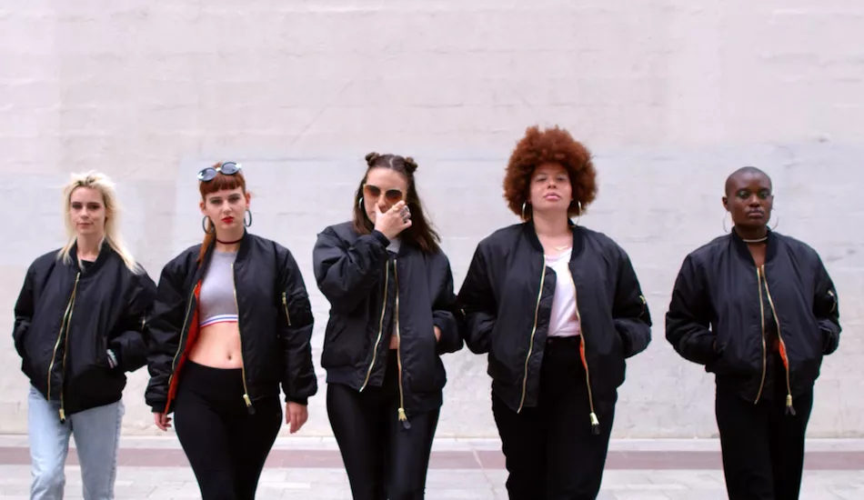 Illustration pour A voir&nbsp;: Royaume dévoile « If We » et lui offre un clip en hommage aux grandes figures du féminisme