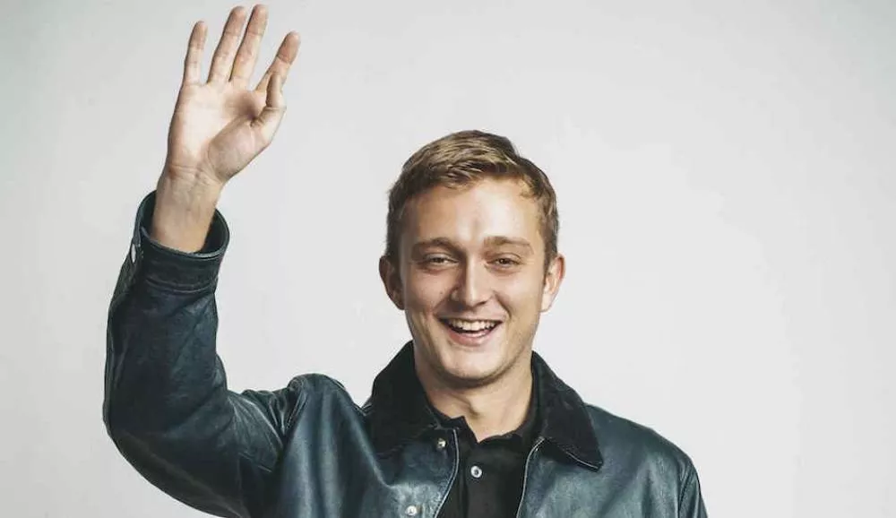 Illustration pour Vald vient de sortir 5 clips d&rsquo;un coup d&rsquo;un seul !