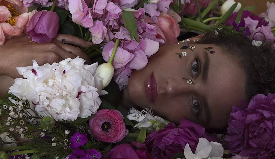 Illustration pour En écoute&nbsp;: « Kind » de Dillon, où la souffrance prend un charme fou