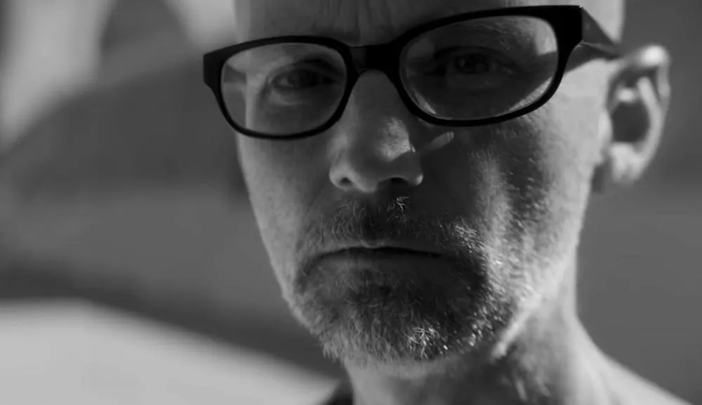 Illustration pour Un nouveau clip de Moby pour annoncer son prochain album !