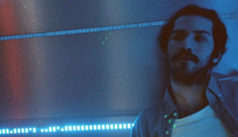 Illustration pour Exclu&nbsp;: « Faith », natures mortes électroniques et soul par Crayon