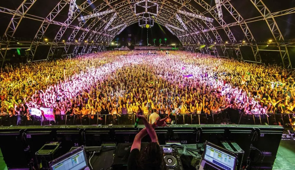 Illustration pour Le co-propriétaire de Coachella de nouveau épinglé pour avoir financé des organisations homophobes