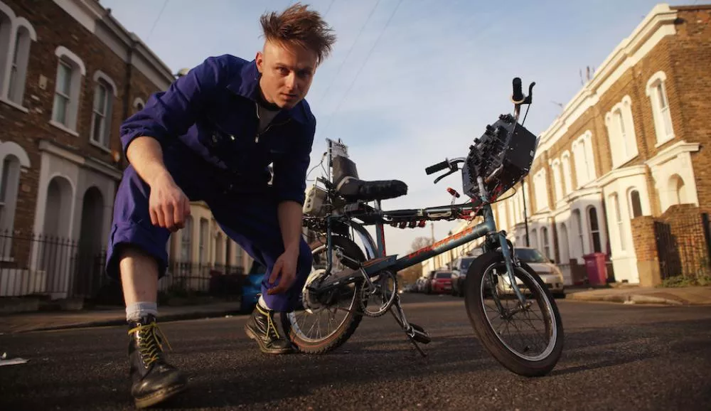 Illustration pour Look Mum No Computer&nbsp;: Regarde maman comme c’est drôle la synthèse