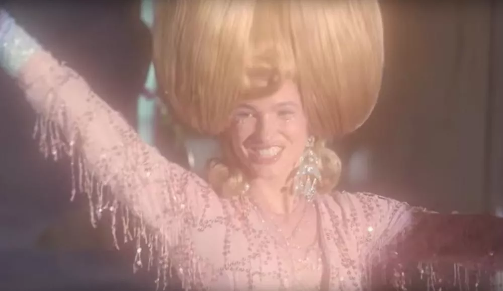 Illustration pour Alerte choucroute dans le nouveau clip de L&rsquo;Impératrice