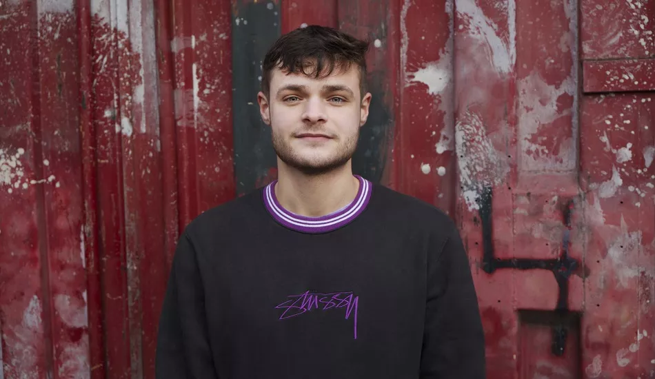 Illustration pour Coup de pouce&nbsp;: Sam Shure