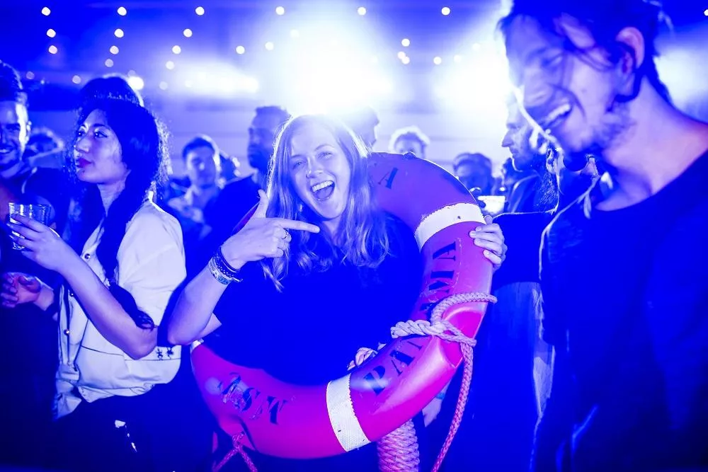 Illustration pour mdrnty (3)