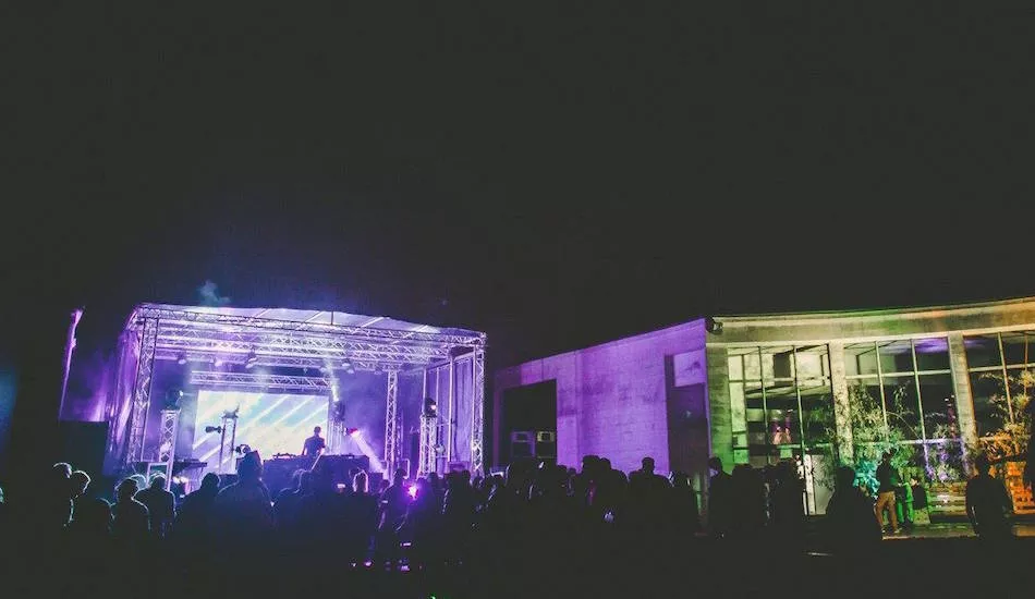 Illustration pour Jennifer Cardini, cirque moderne et solidarité au festival Les InsolAntes d&rsquo;Angoulême