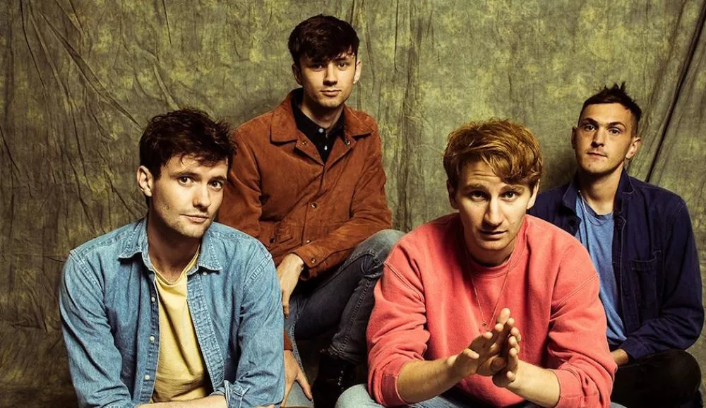 Illustration pour Son batteur renversé par un camion, Glass Animals annule sa tournée