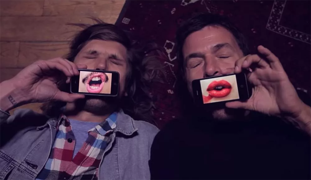 Illustration pour Tsugi Daily&nbsp;: Quinze ans d&rsquo;Ed Banger résumés dans un clip, le groupe Napkey invente un instrument de musique&#8230;