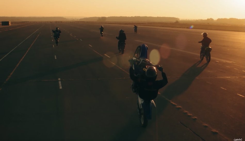 Illustration pour A voir&nbsp;: « How Much (You Want Her) », nouveau clip de Isaac Delusion