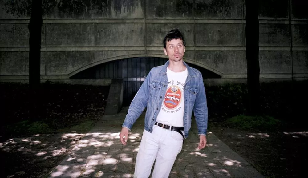 Illustration pour Exclu&nbsp;: « Tu sais je ne sais plus », le nouveau clip de O (Olivier Marguerit) en immersion dans les coulisses de concerts