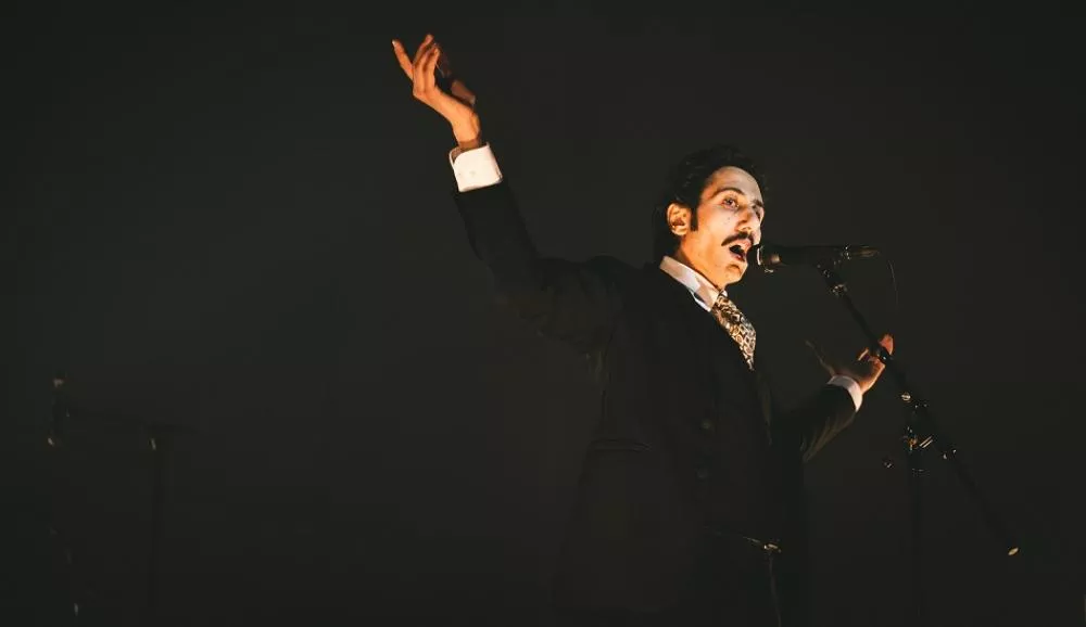 Illustration pour Feu! Chatterton au Zénith de Paris&nbsp;: plus grand que nature