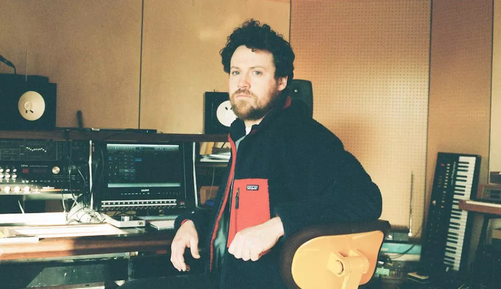 Illustration pour Joseph Mount (Metronomy) réédite « Nights Out »&nbsp;: « On regrette tous cette époque »